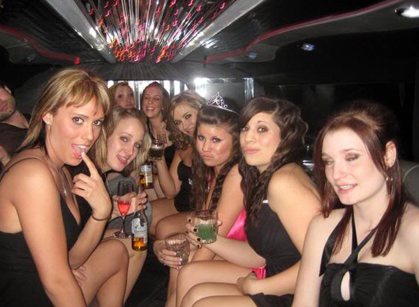 Rugby Hen Night Limo Hire